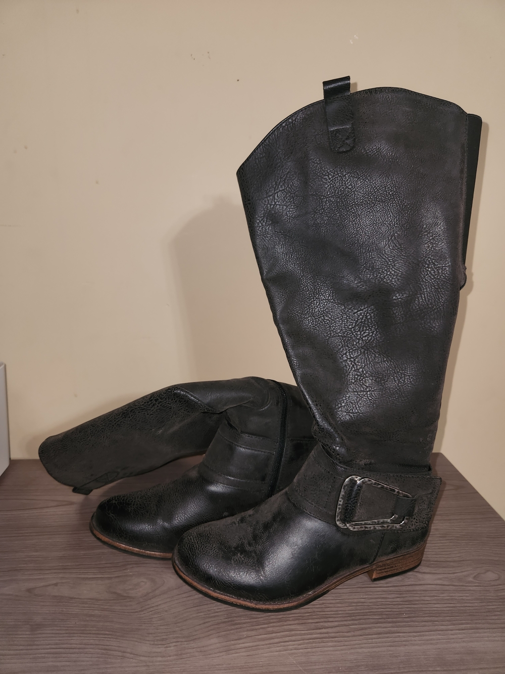 Women's Black Mid-Calf Buckle Heeled Boots